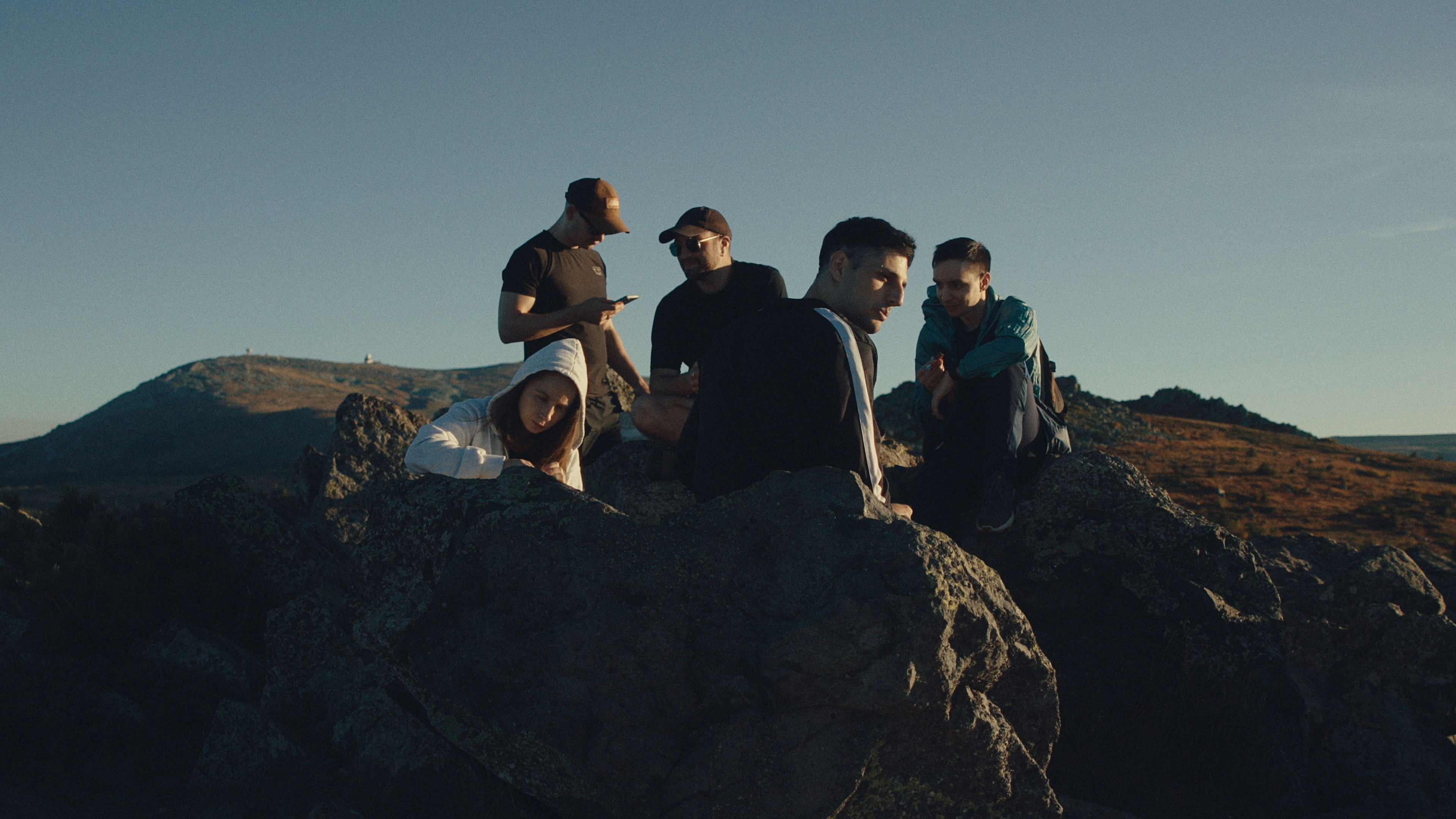 01_WN_HIKE_30SEC_FINE_CUT.00_00_30_03.Still027 (1)